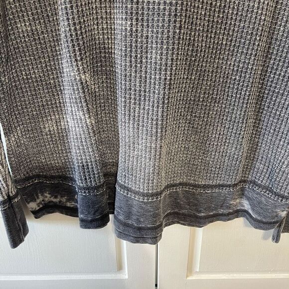 Natural Reflections Blue Rustic Long Sleeve Pullover, Large - Picture 3 of 11